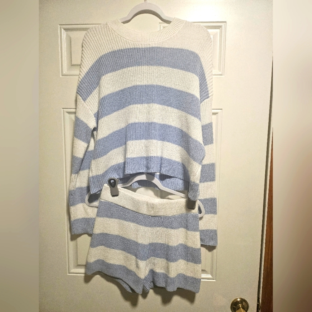 Beachy Sweater Set